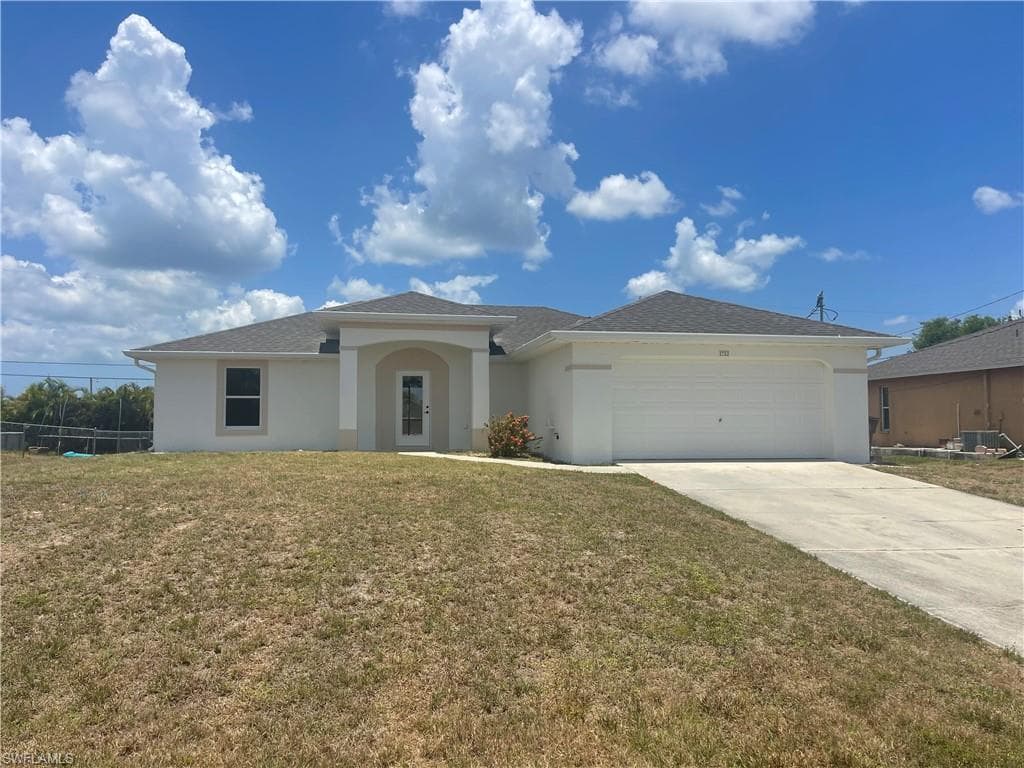 2702 SW 9th AVE CAPE CORAL, FL 33914