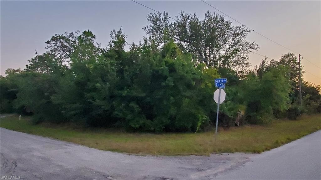 3806 E 17th ST LEHIGH ACRES, FL 33972
