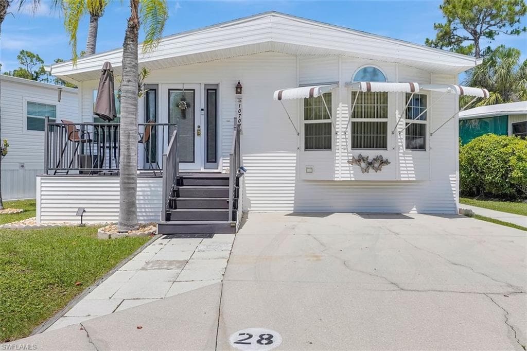 10702 Everglades Kite CIR ESTERO, FL 33928