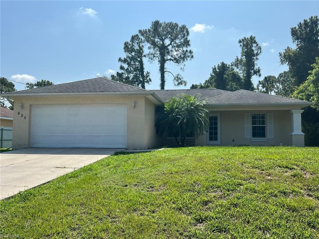 625 Summit AVE S LEHIGH ACRES, FL 33974
