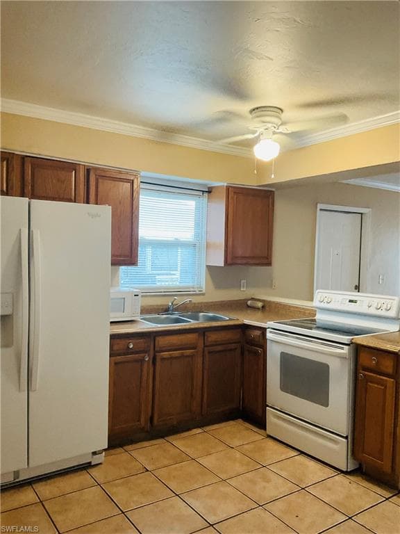 5618 4th AVE FORT MYERS, FL 33907