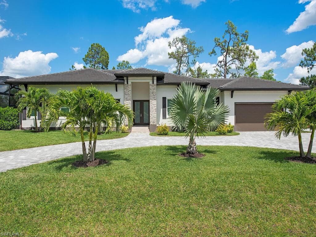 710 Soll ST NAPLES, FL 34109