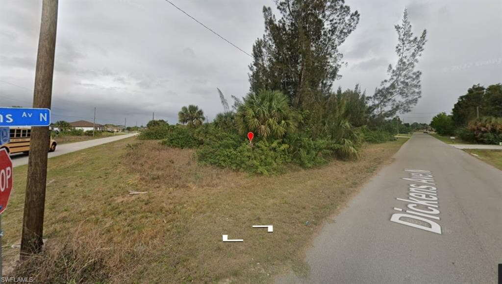 2428 Daniel AVE LEHIGH ACRES, FL 33971