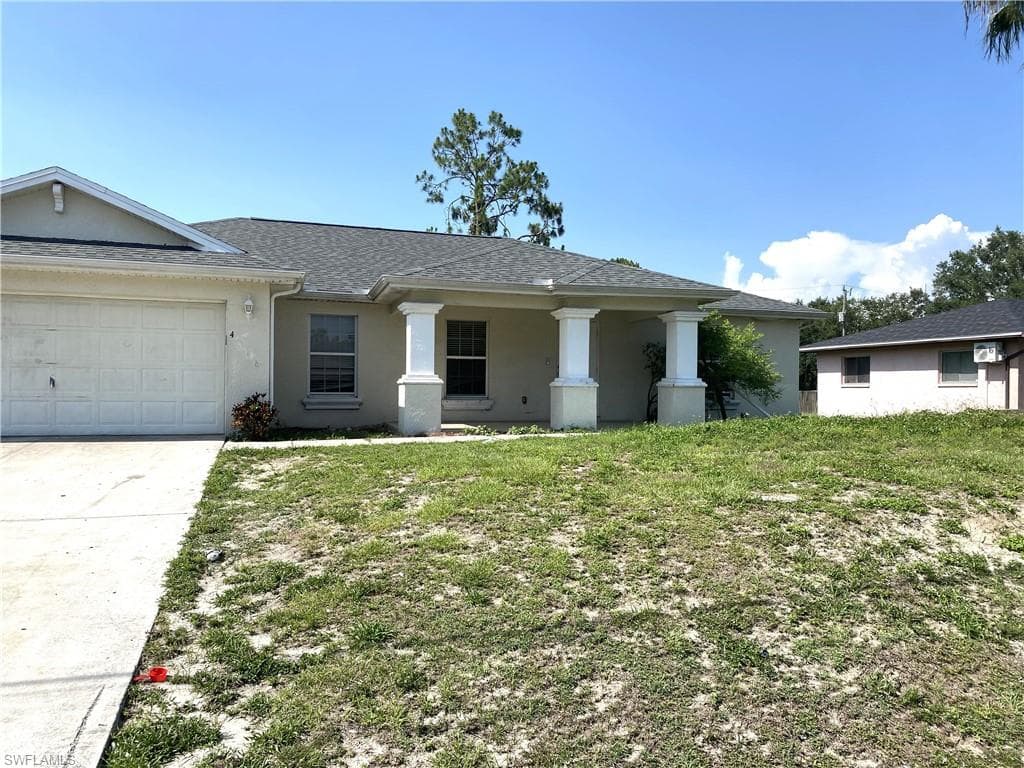4216 3rd ST W LEHIGH ACRES, FL 33971