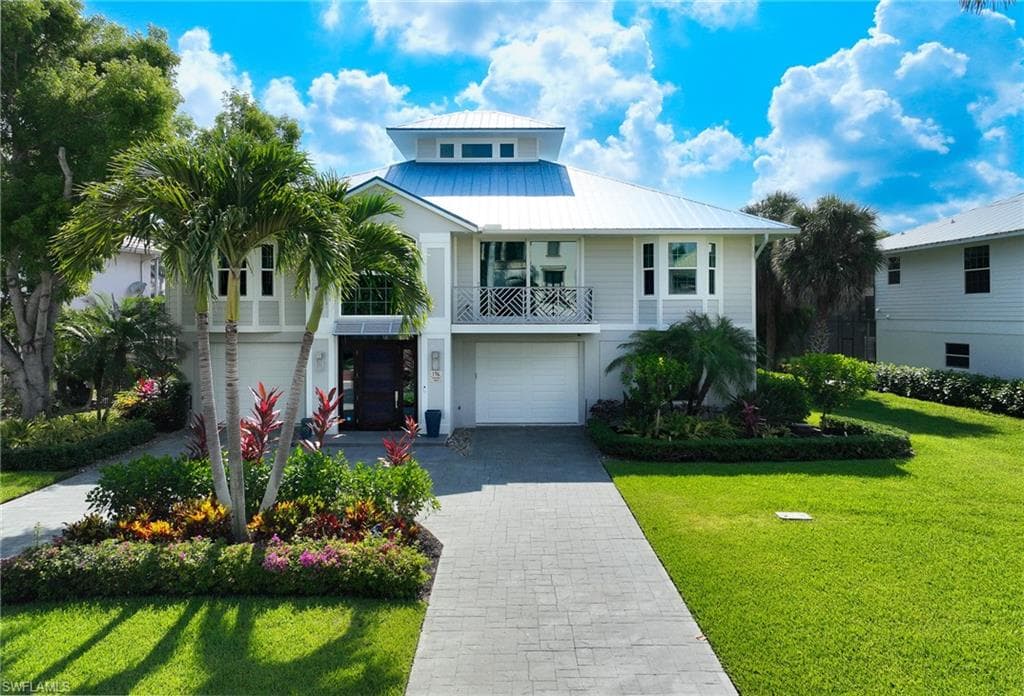 196 Topanga DR BONITA SPRINGS, FL 34134