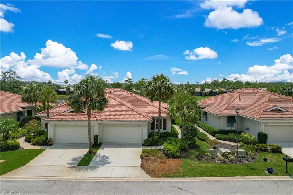 9261 Aviano DR FORT MYERS, FL 33913