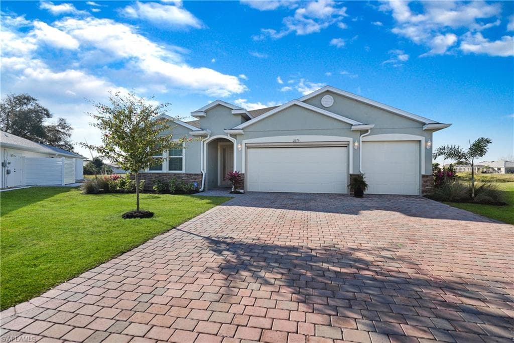 2275 Hamburg LN PUNTA GORDA, FL 33983