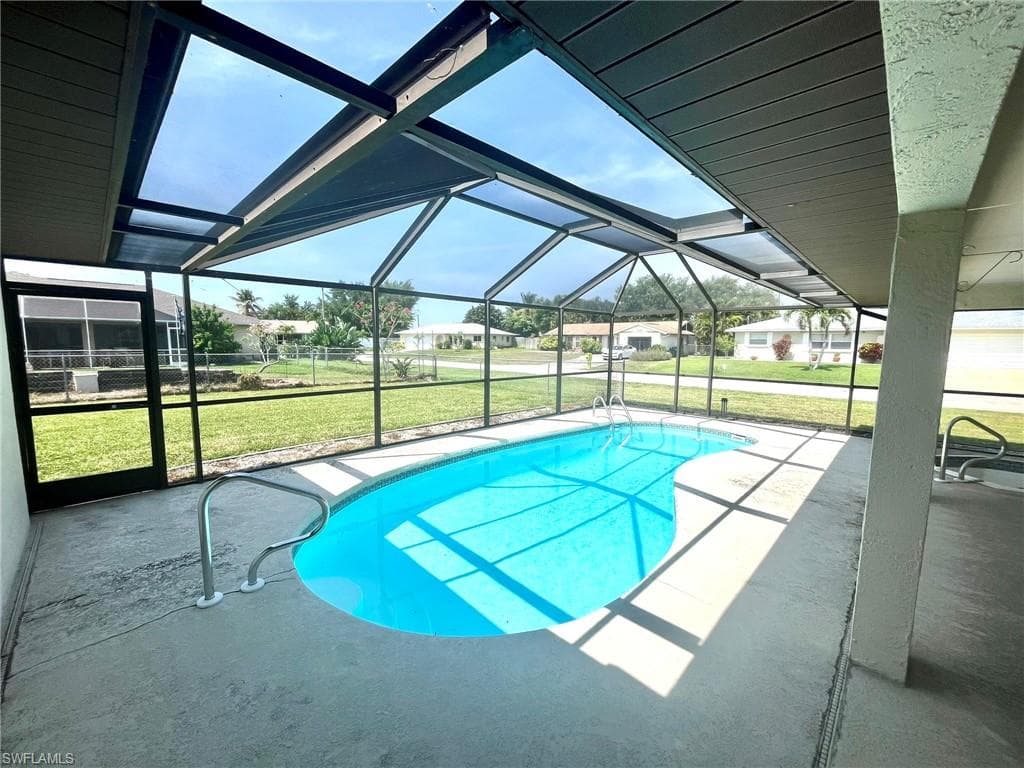 1102 SE 35th ST CAPE CORAL, FL 33904