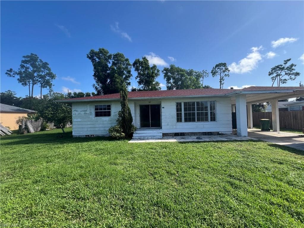 320 Benson ST NAPLES, FL 34113