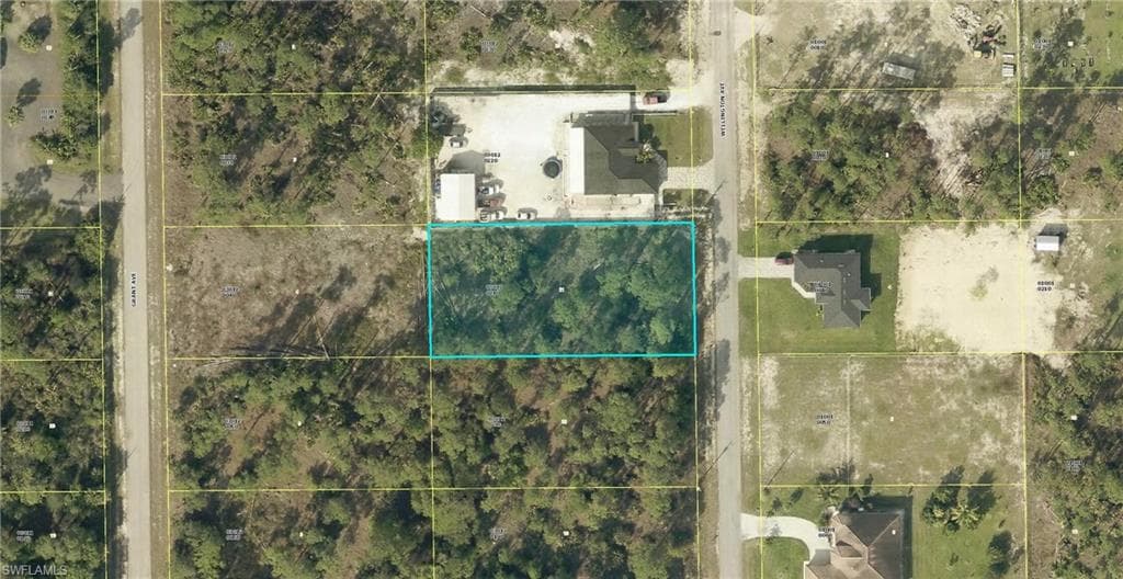 817 Wellington AVE LEHIGH ACRES, FL 33972