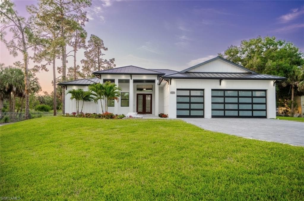353 Golden Gate BLVD E NAPLES, FL 34120