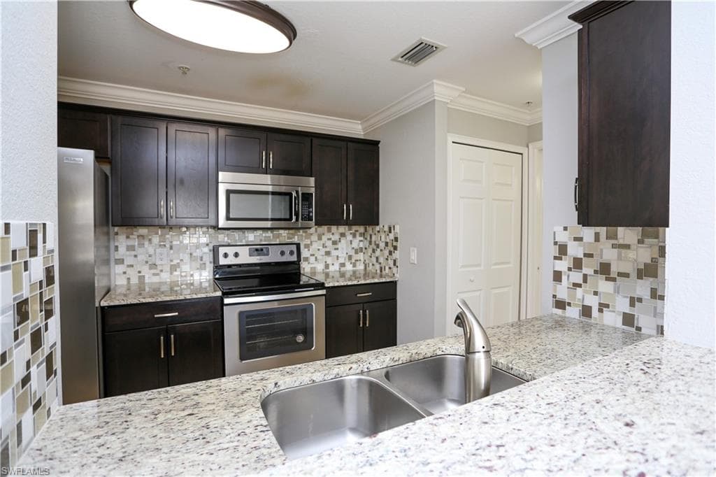 9055 Gervais CIR 1407 NAPLES, FL 34120
