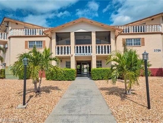 3704 Broadway 321 FORT MYERS, FL 33901