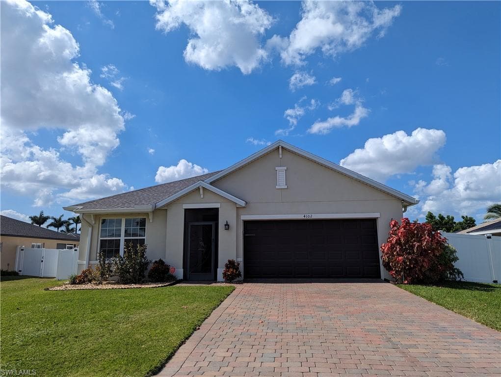 4102 SW 1st AVE CAPE CORAL, FL 33914