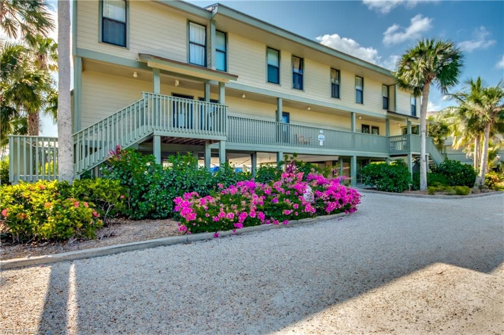 16620 Bocilla Island Club DR 44 BOKEELIA, FL 33922