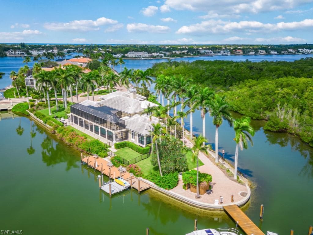 1515 Gulfstar DR S NAPLES, FL 34112
