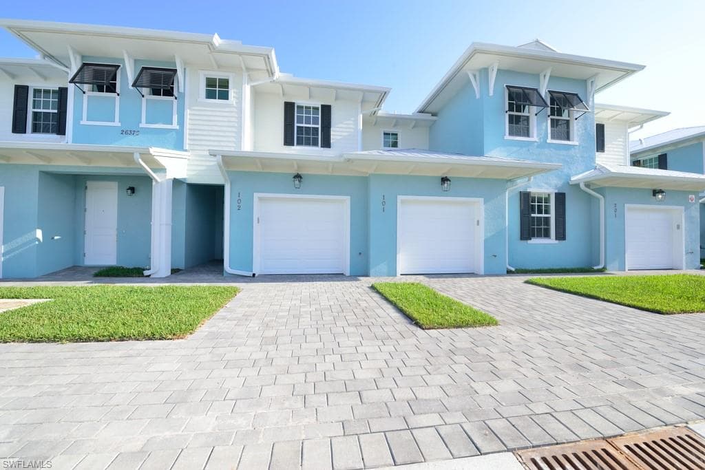26370 COCO CAY CIR 101 BONITA SPRINGS, FL 34135