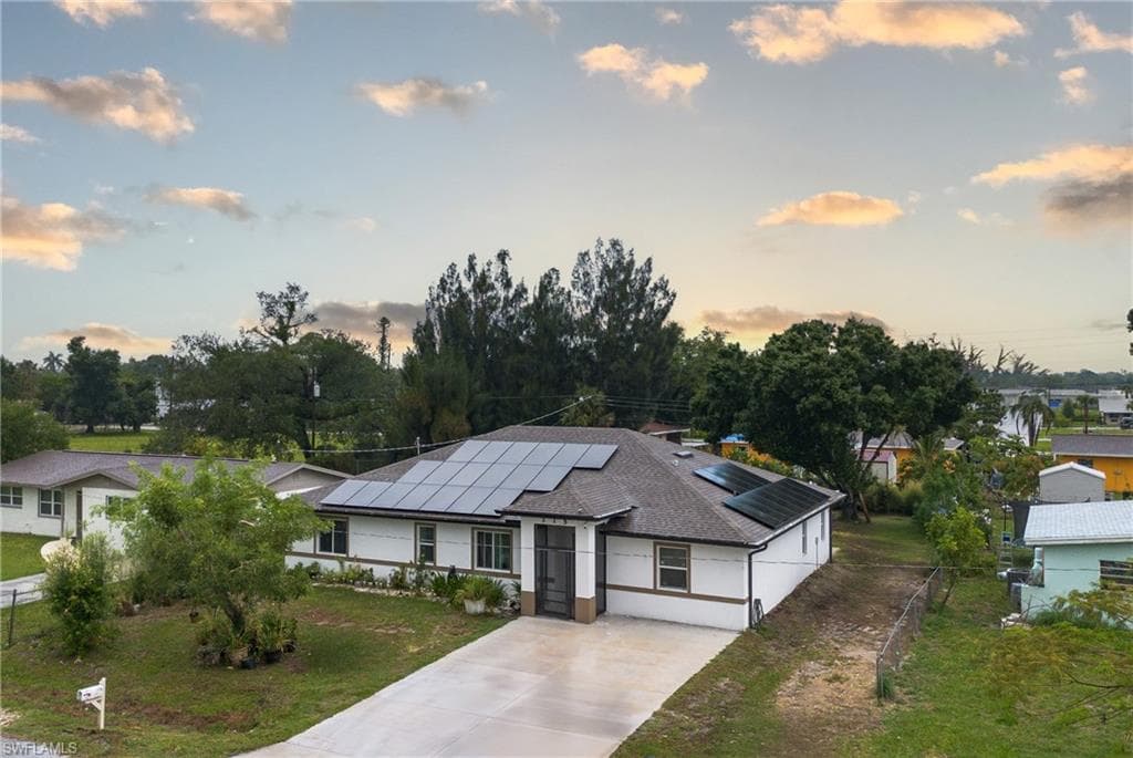 315 Louise AVE FORT MYERS, FL 33916