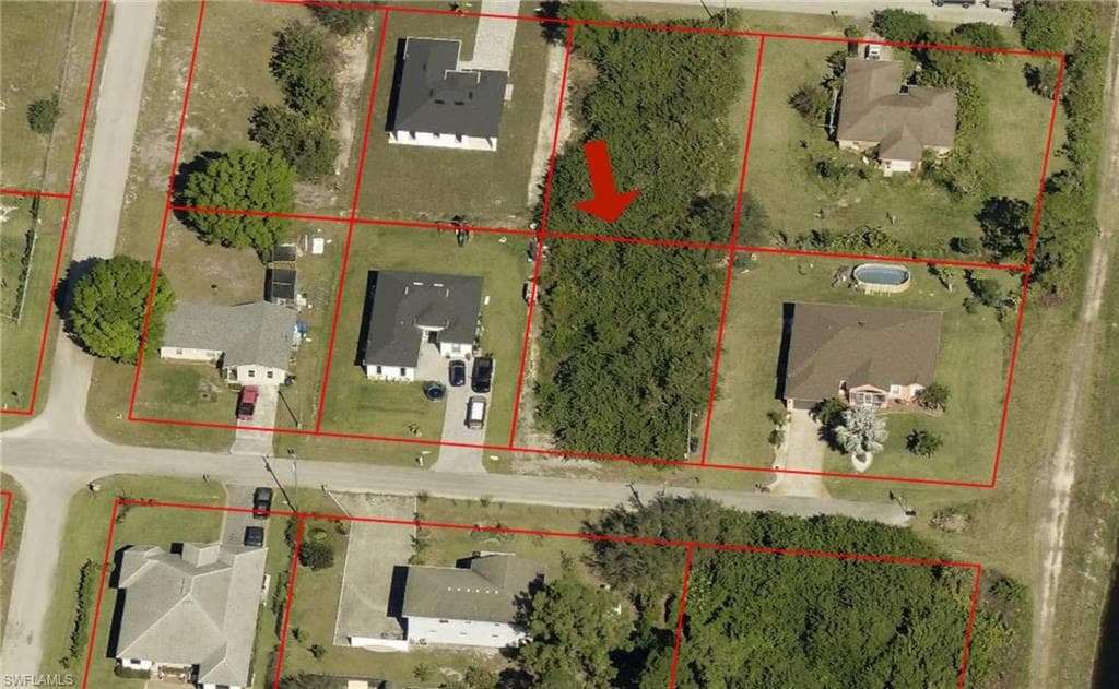 2502 18th ST SW LEHIGH ACRES, FL 33976