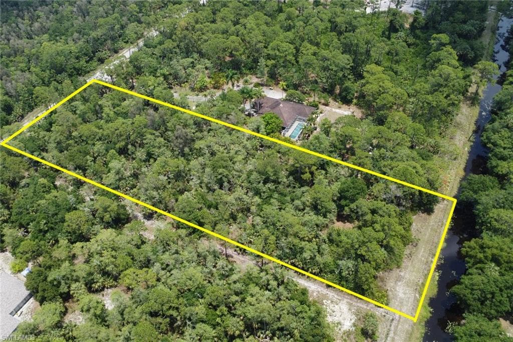 400 33 AVE NW NAPLES, FL 34120