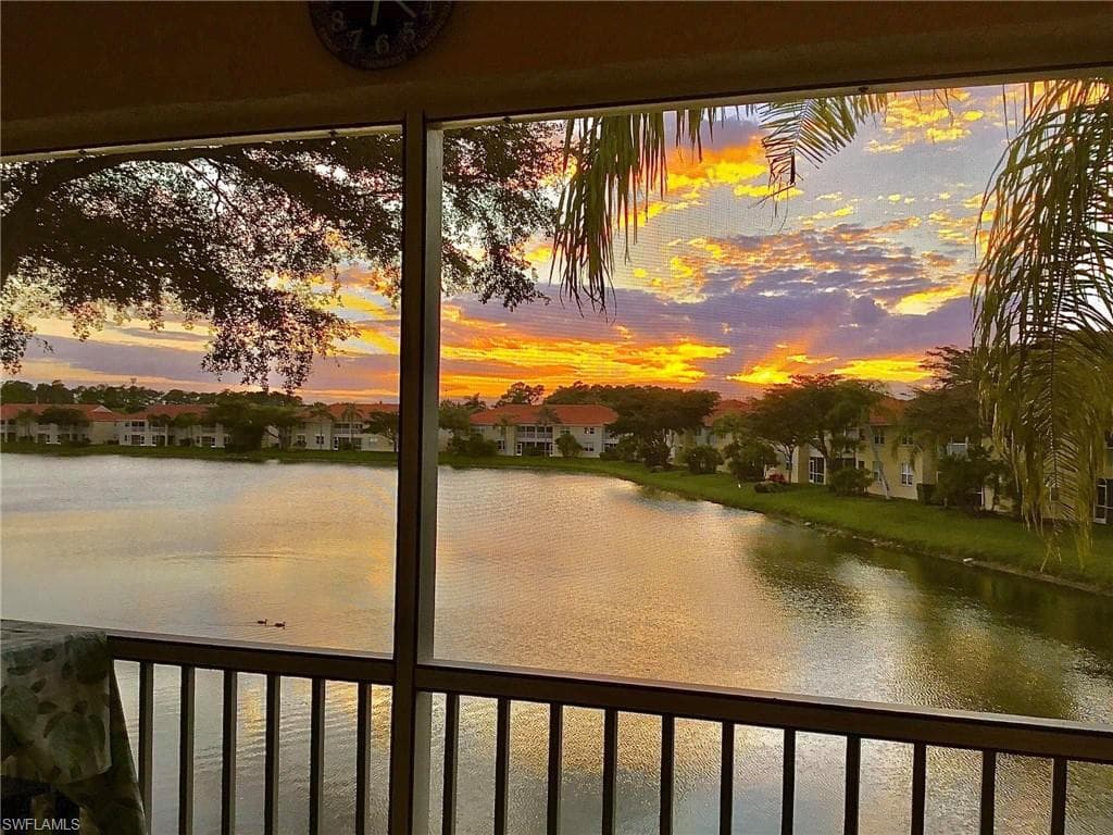 6320 Huntington Lakes CIR 202 NAPLES, FL 34119