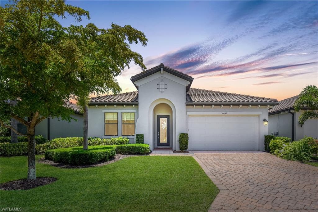 10642 Essex Square BLVD FORT MYERS, FL 33913