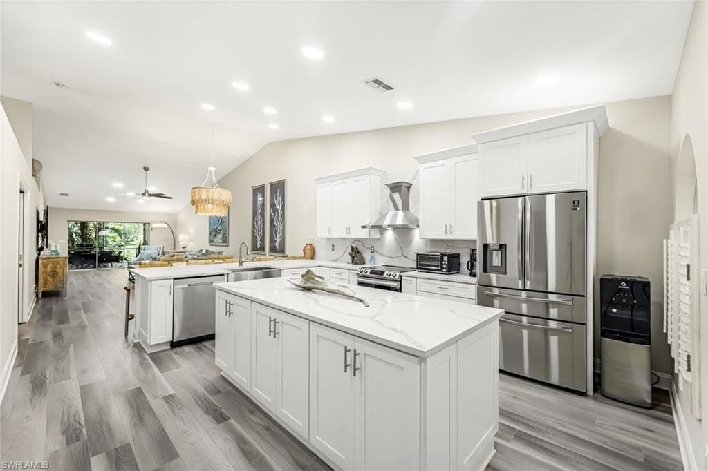 748 Wiggins Bay DR 13L NAPLES, FL 34110