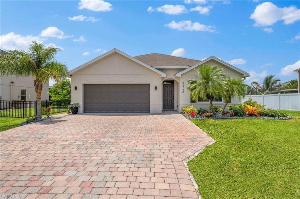 26748 Saville AVE BONITA SPRINGS, FL 34135