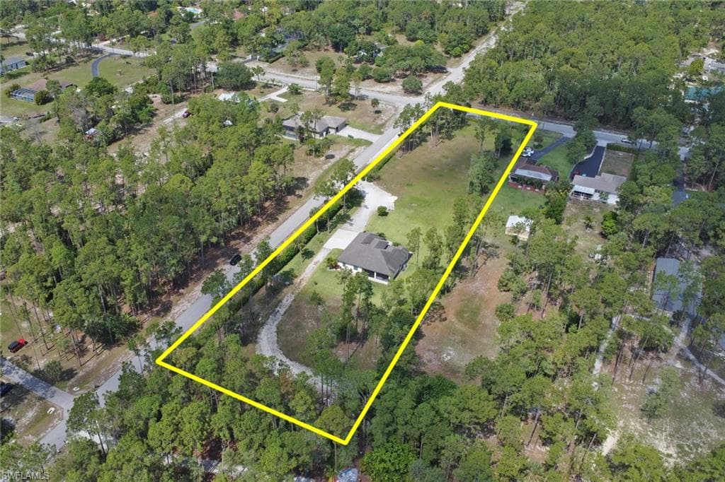 1651 20th AVE NE NAPLES, FL 34120