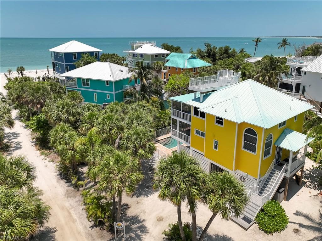 4590 Oro Pesos LN Upper Captiva, FL 33924