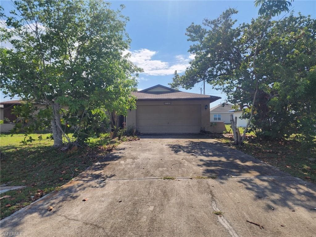 1728 NW 8th PL CAPE CORAL, FL 33993