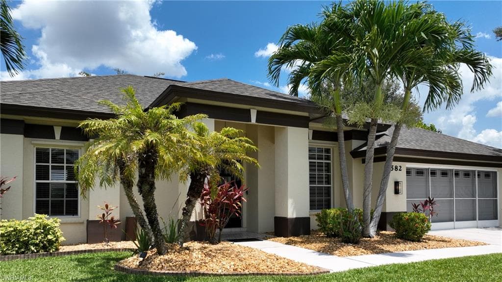 582 Chamonix AVE S LEHIGH ACRES, FL 33974