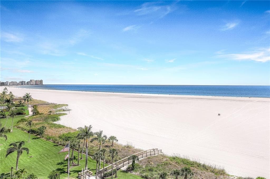 320 Seaview CT 2-909 MARCO ISLAND, FL 34145