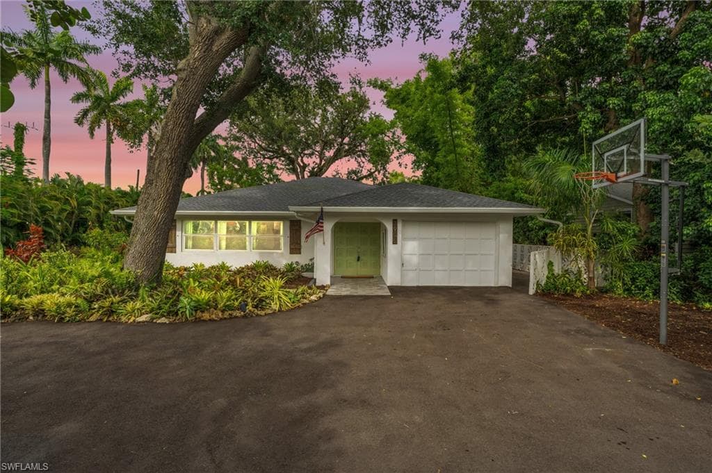 2905 Sunset Rd RD FORT MYERS, FL 33901