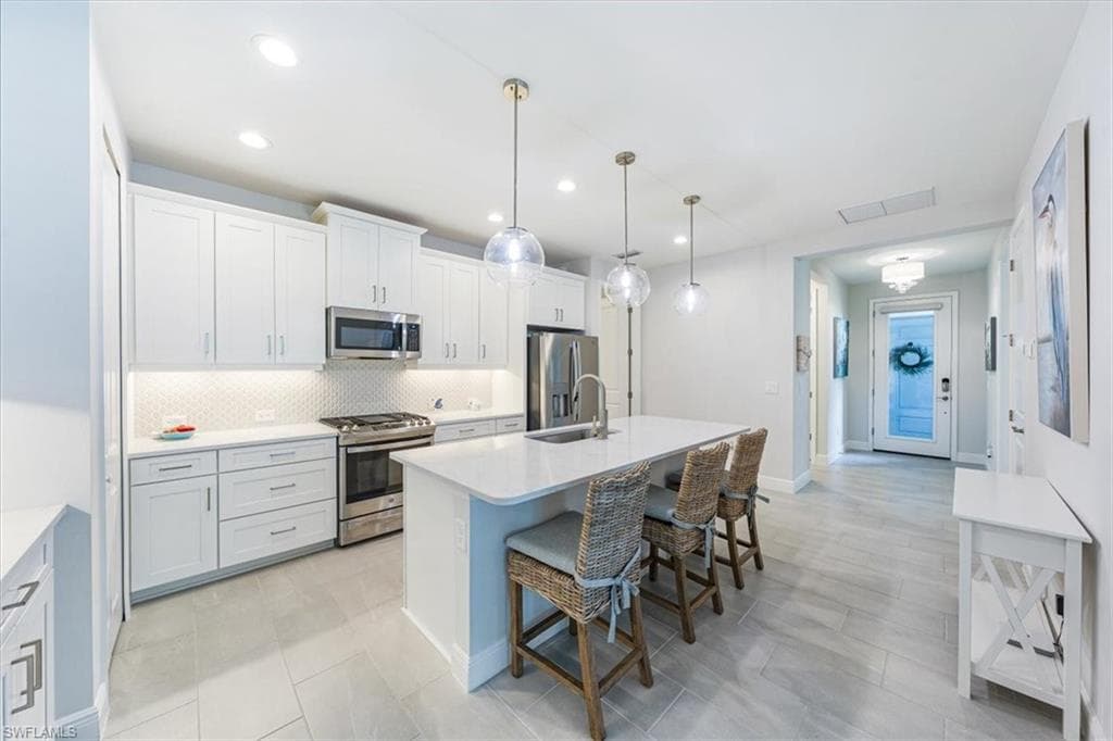 2409 Ariane DR NAPLES, FL 34112