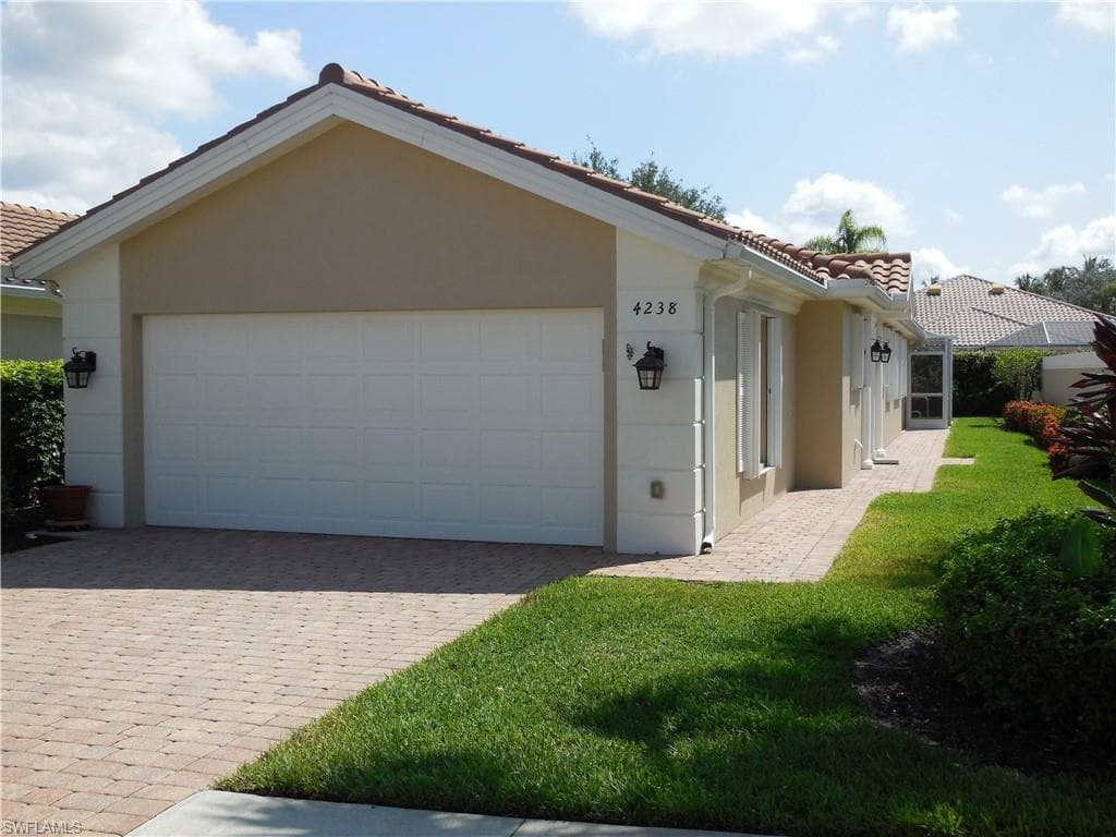 4238 Redonda LN NAPLES, FL 34119