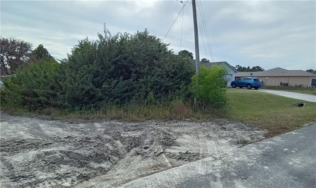 3421 36th ST SW LEHIGH ACRES, FL 33976