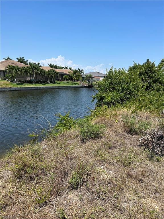 2605 SW 25th TER CAPE CORAL, FL 33914