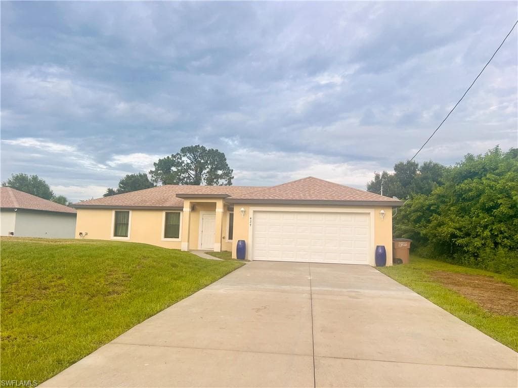 427 McArthur BLVD LEHIGH ACRES, FL 33974