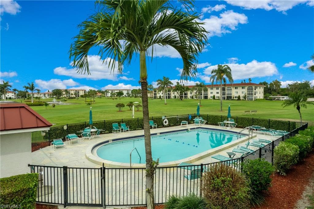 45 High Point CIR S 303 NAPLES, FL 34103