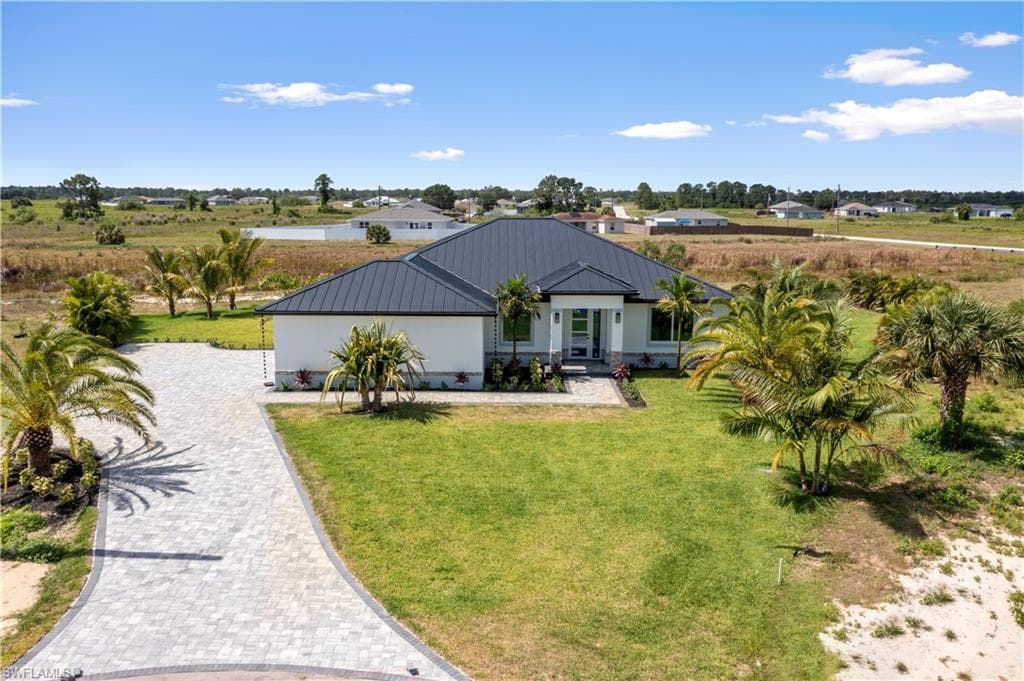 9016 S Largo CT LABELLE, FL 33935