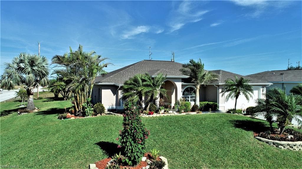 301 NE 23rd TER CAPE CORAL, FL 33909