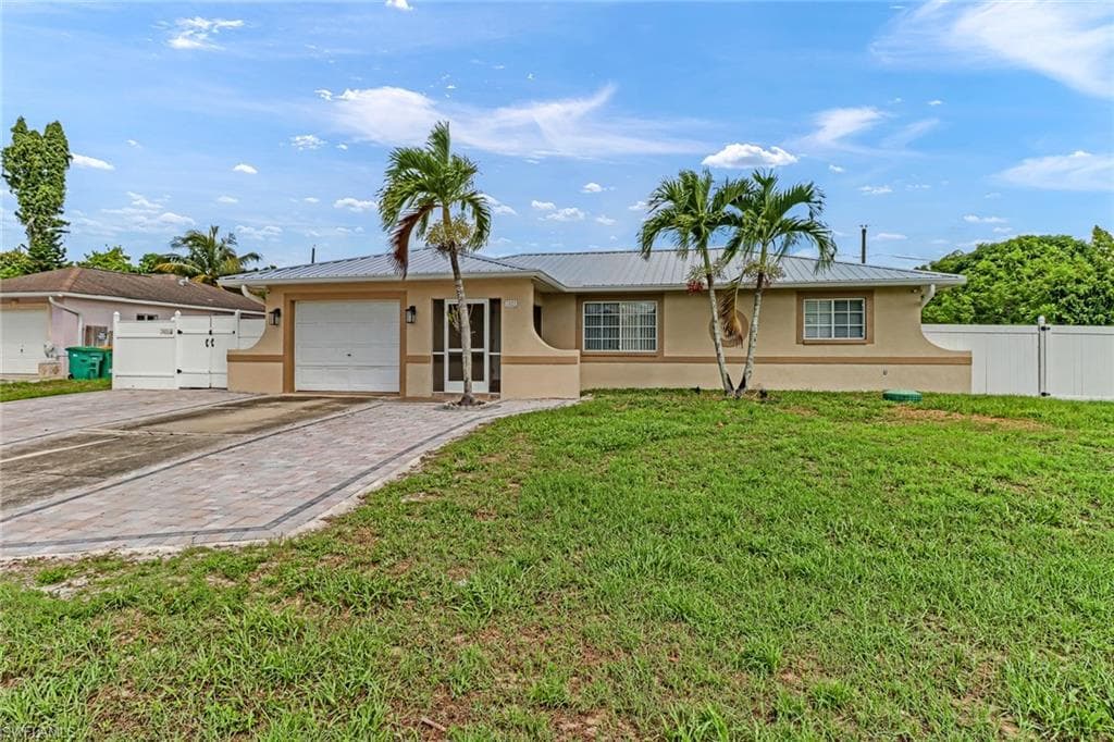 1821 52nd ST SW NAPLES, FL 34116