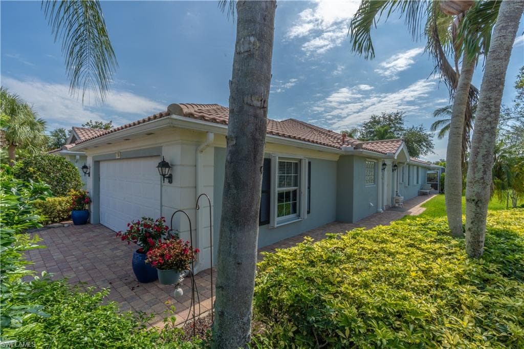 7186 Marconi CT NAPLES, FL 34114