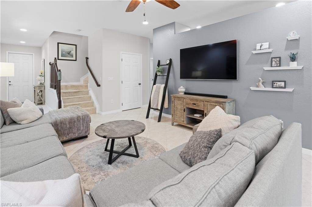 20546 Larino LOOP ESTERO, FL 33928