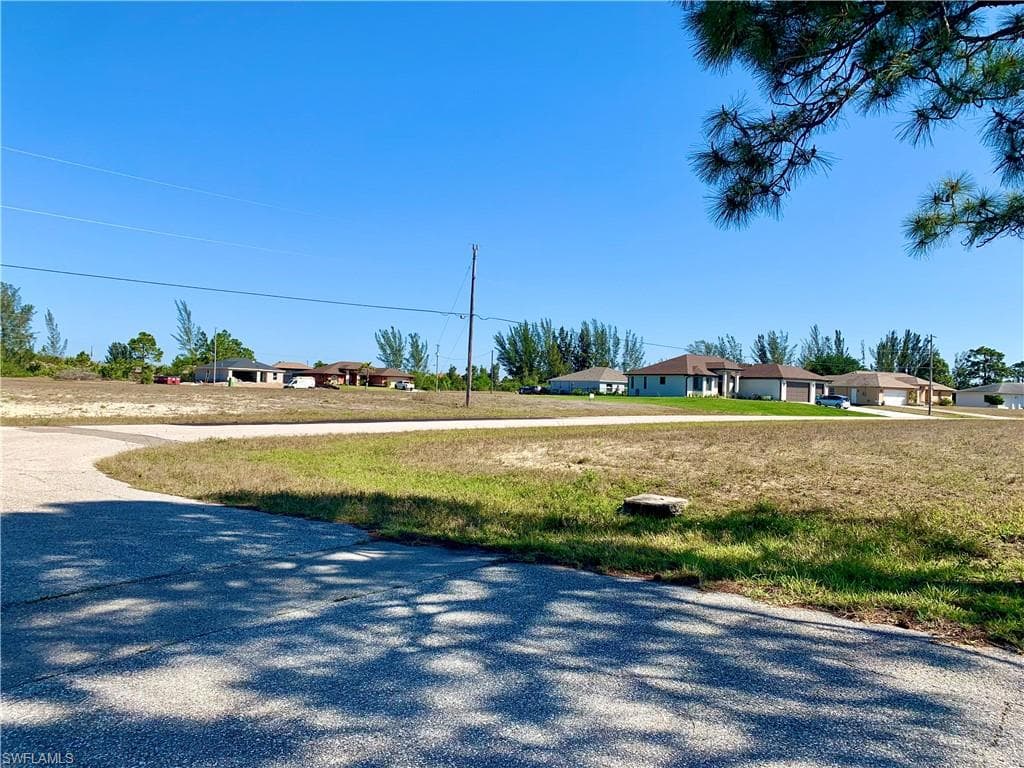 1905 NW 13th ST CAPE CORAL, FL 33993