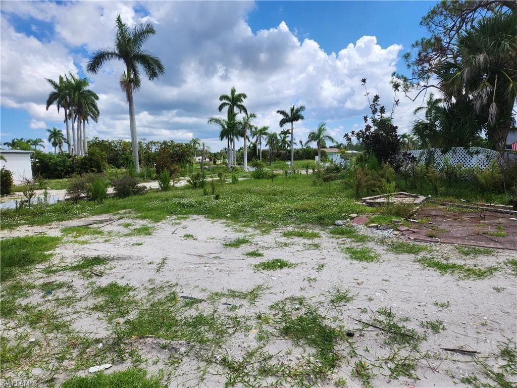 86 Sycamore LN FORT MYERS, FL 33908