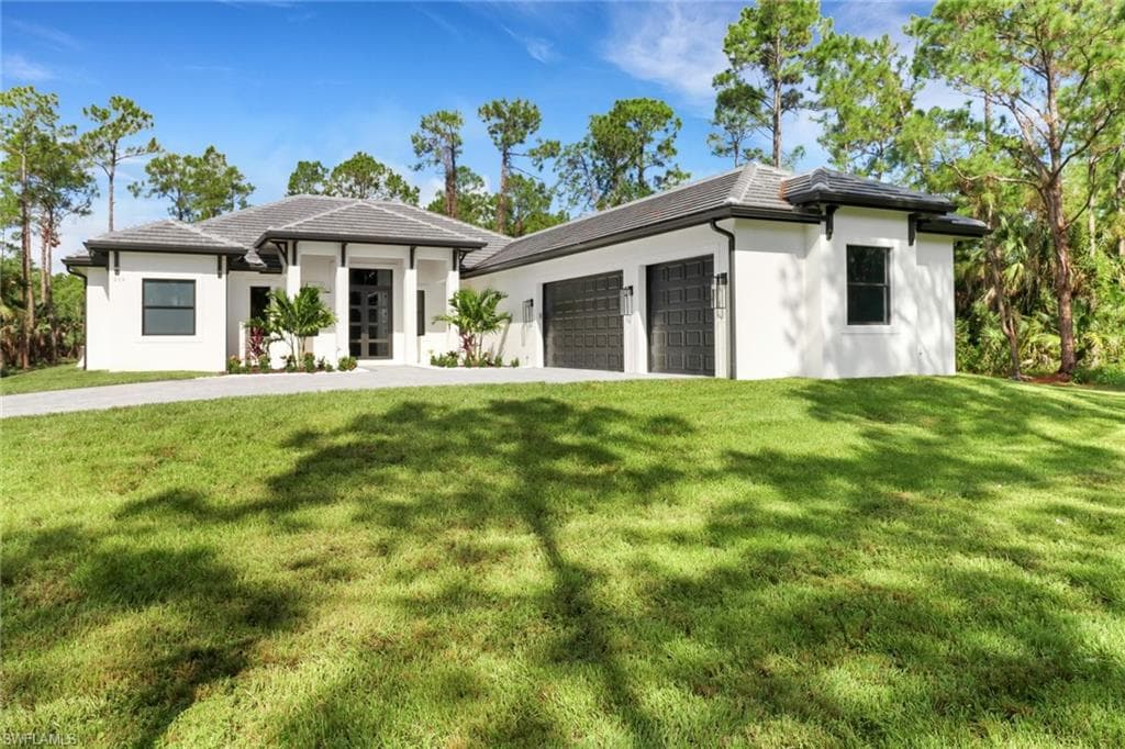 219 4th ST SE NAPLES, FL 34117
