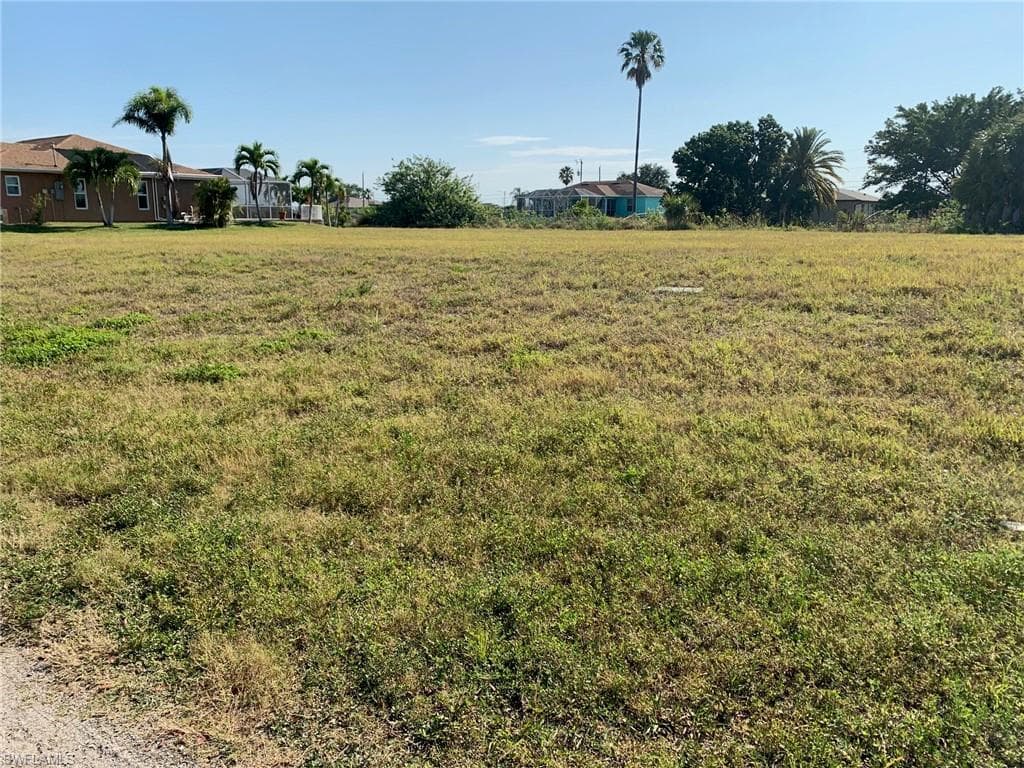 1415 NE 13th PL CAPE CORAL, FL 33909