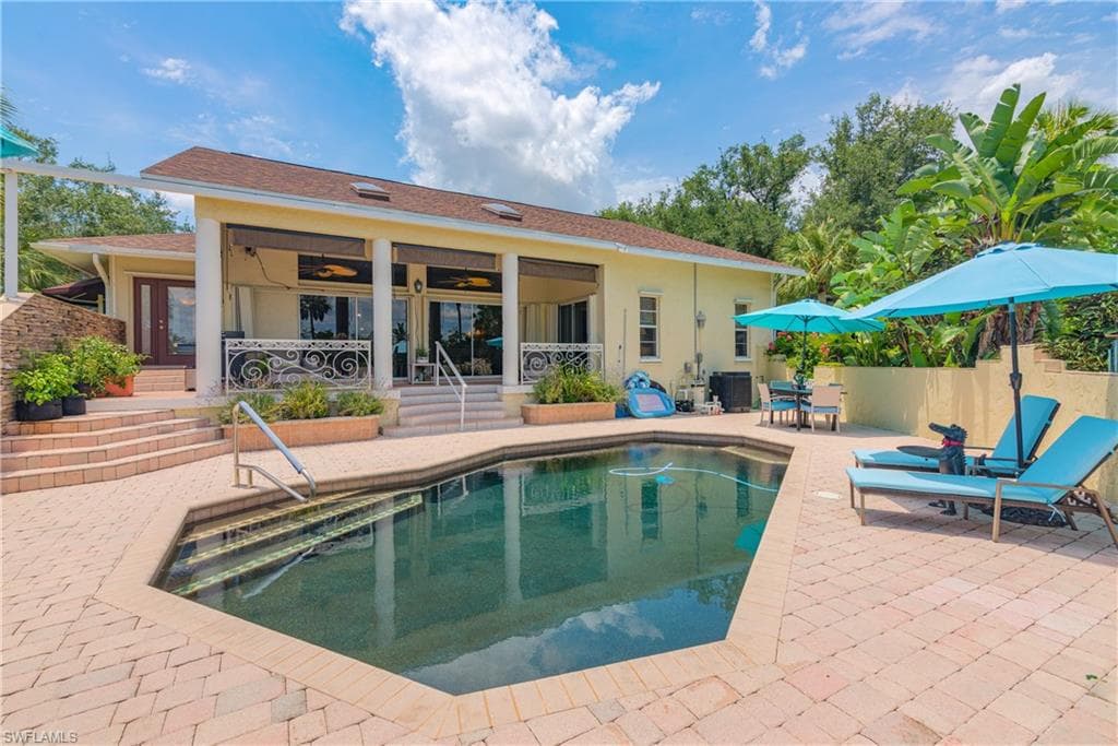 7151 Hendry Creek DR FORT MYERS, FL 33908